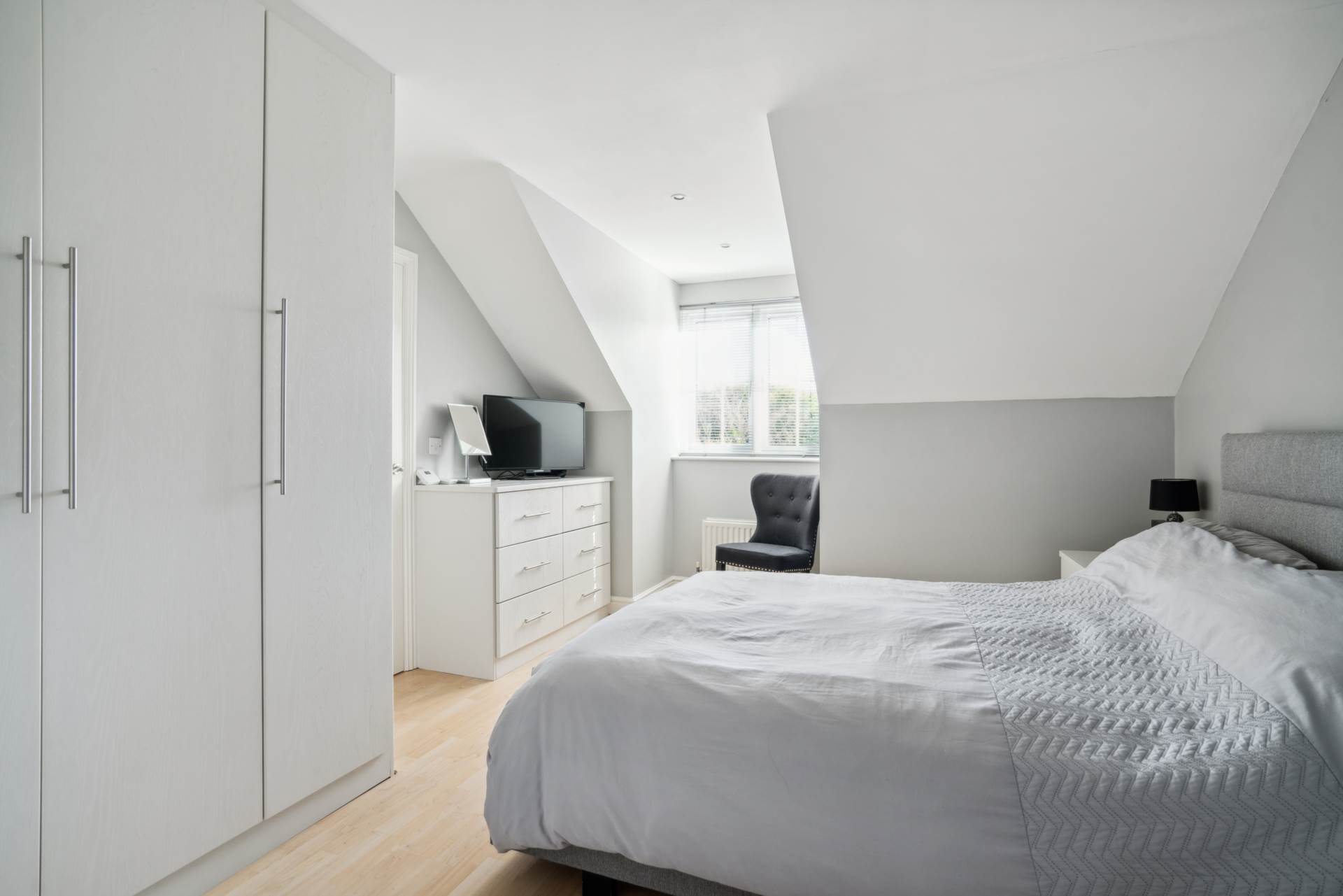 Additional Property Image 3 bedroom Terraced for sale in Bushey 12