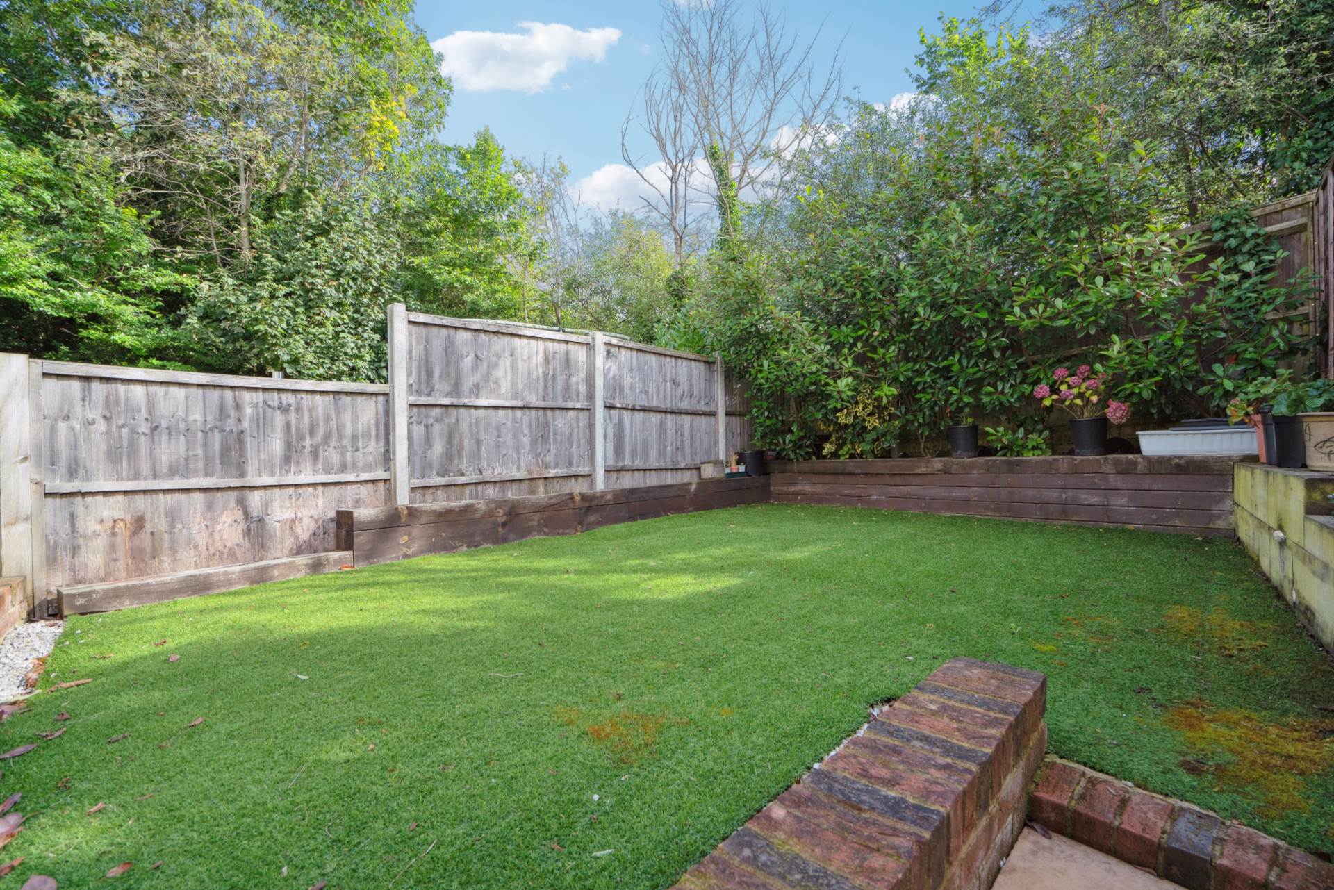 Additional Property Image 3 bedroom Terraced for sale in Bushey 17