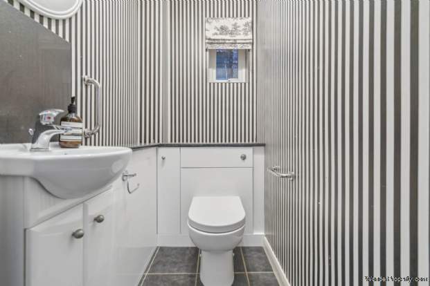 Additional Property Image 4 bedroom Detached for sale in Bushey 13