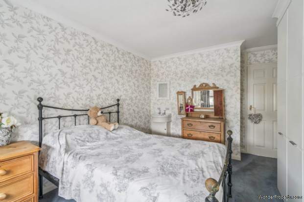 Additional Property Image 4 bedroom Detached for sale in Bushey 15