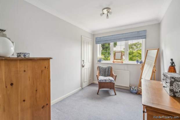 Additional Property Image 4 bedroom Detached for sale in Bushey 17