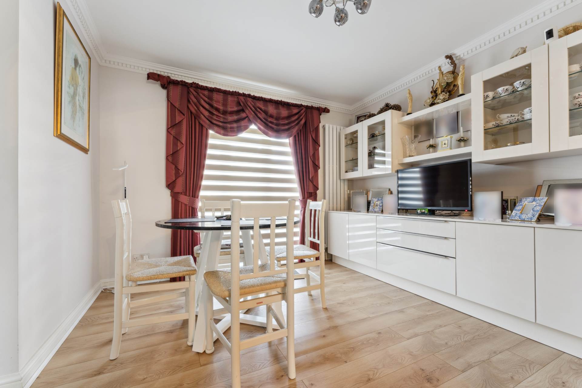Additional Property Image 2 bedroom Flat for sale in Bushey 3
