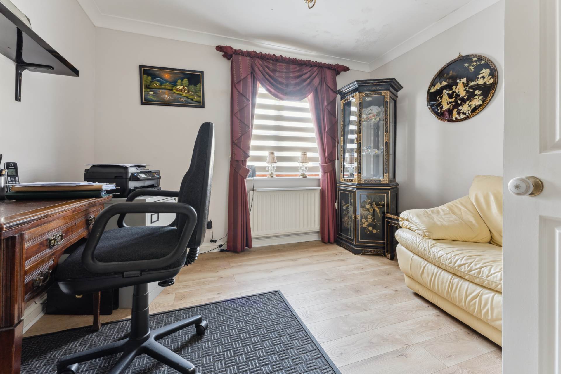 Additional Property Image 2 bedroom Flat for sale in Bushey 7