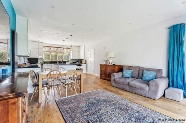 Additional Property Image 5 bedroom House for sale in Watford 4