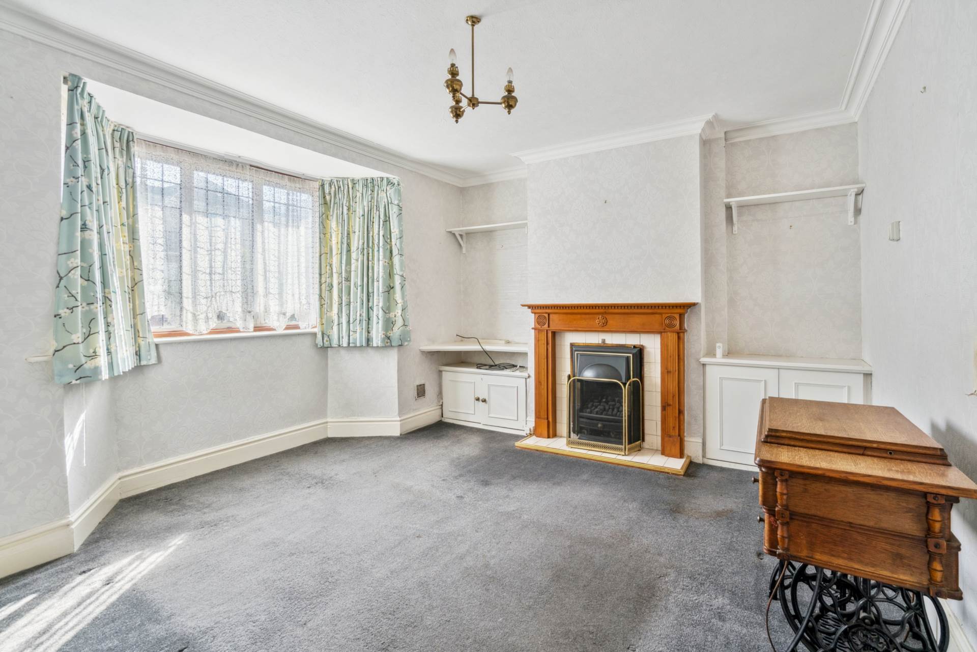 Additional Property Image 3 bedroom Terraced for sale in Bushey 2