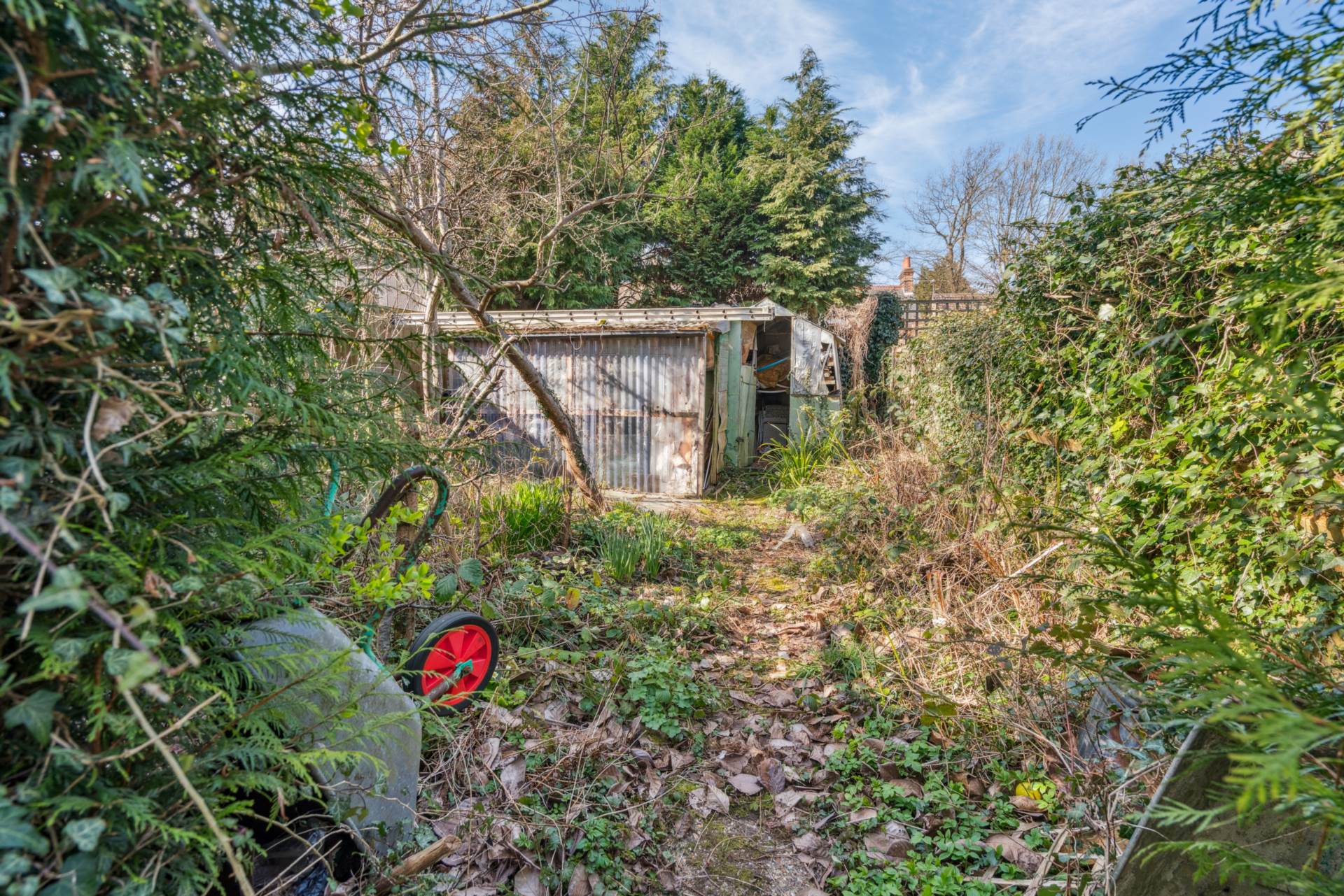 Additional Property Image 3 bedroom Terraced for sale in Bushey 11