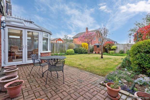 Additional Property Image 4 bedroom Detached for sale in Bushey 8