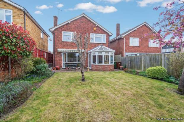 Additional Property Image 4 bedroom Detached for sale in Bushey 9