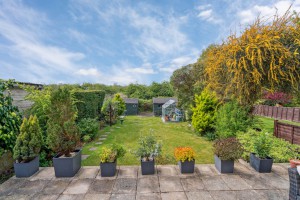 3 bedroom Semi Detached for sale in Bushey