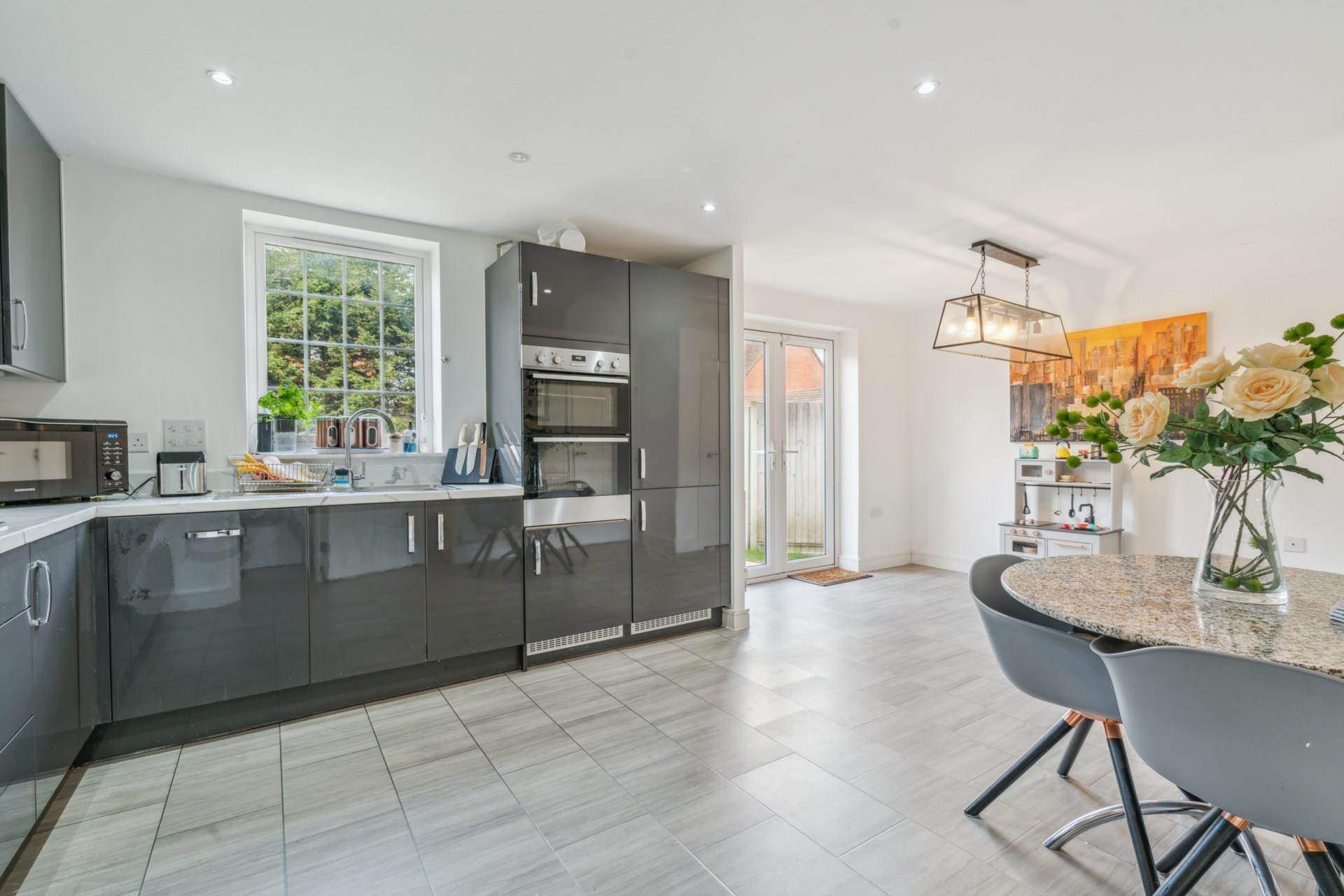 Additional Property Image 4 bedroom Link Detached House for sale in Bushey 3