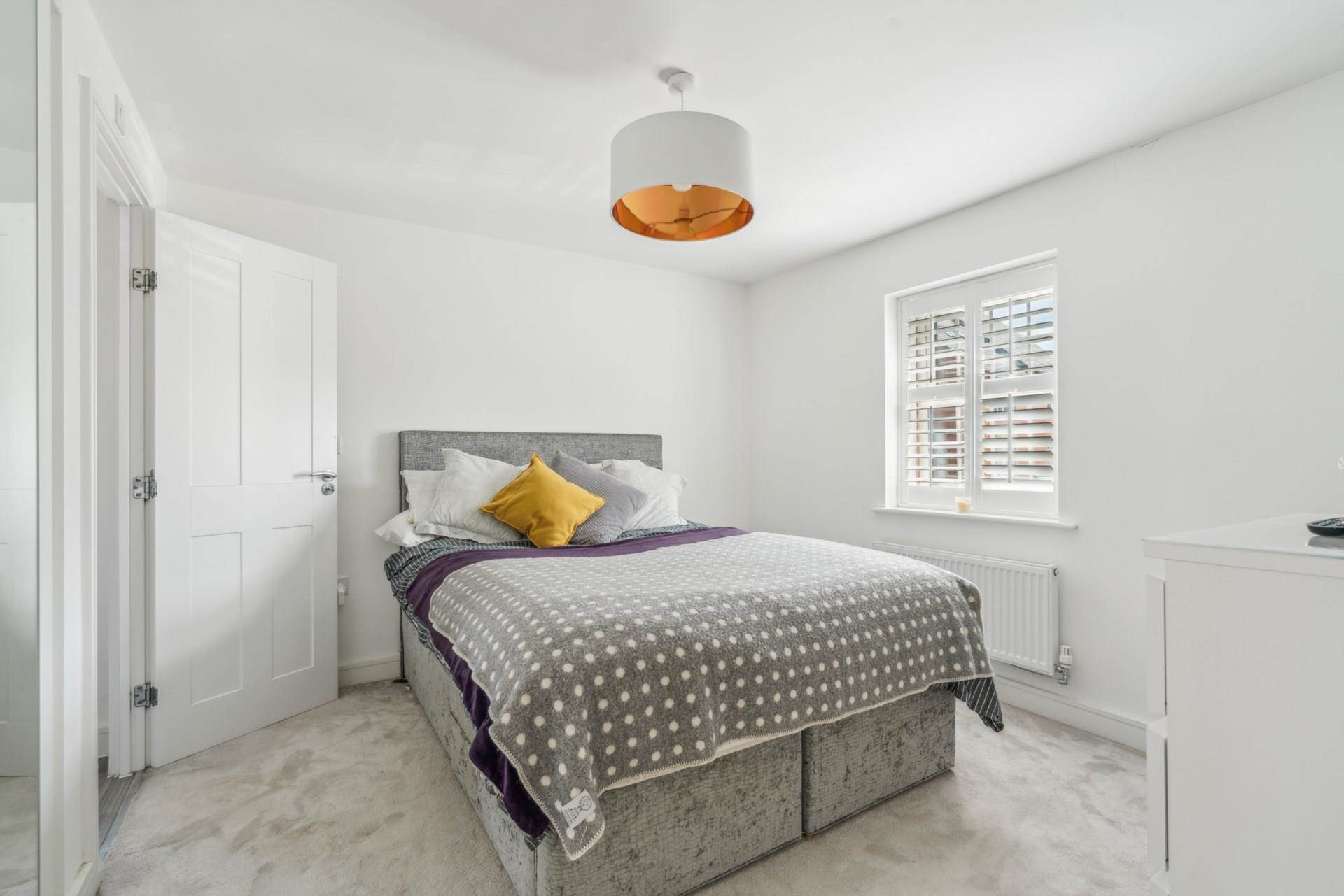 Additional Property Image 4 bedroom Link Detached House for sale in Bushey 14