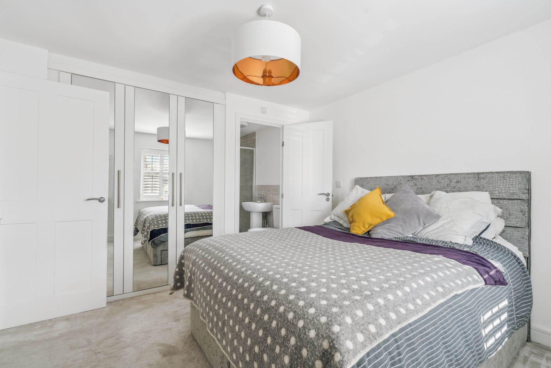 Additional Property Image 4 bedroom Link Detached House for sale in Bushey 15