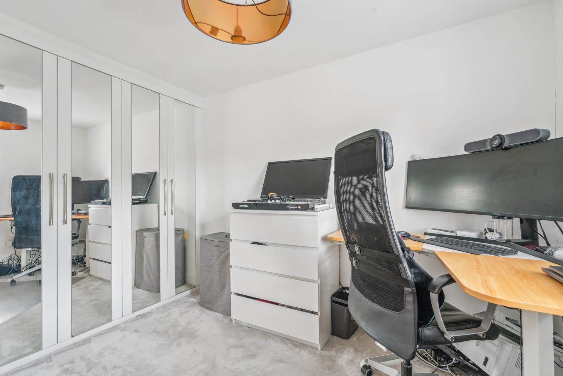 Additional Property Image 4 bedroom Link Detached House for sale in Bushey 8