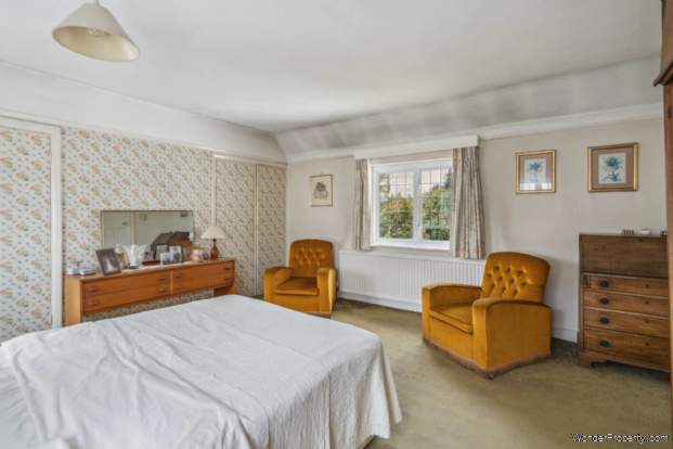 Additional Property Image 3 bedroom Detached for sale in Bushey 14