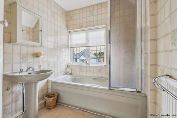 Additional Property Image 3 bedroom Detached for sale in Bushey 8