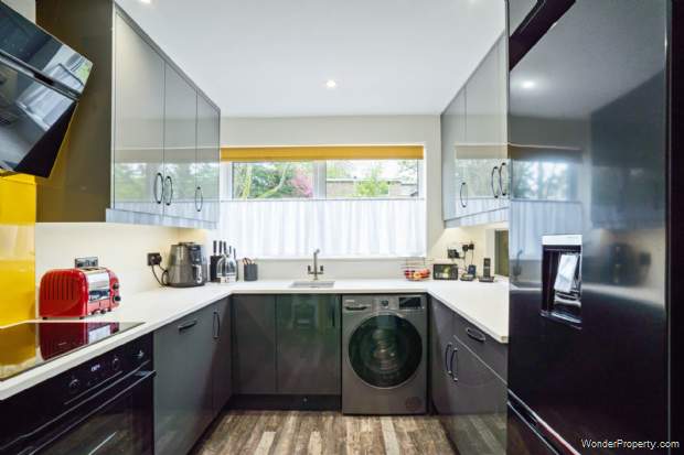 Additional Property Image 3 bedroom Link Detached House for sale in Watford 5