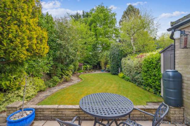 Additional Property Image 3 bedroom Link Detached House for sale in Watford 10