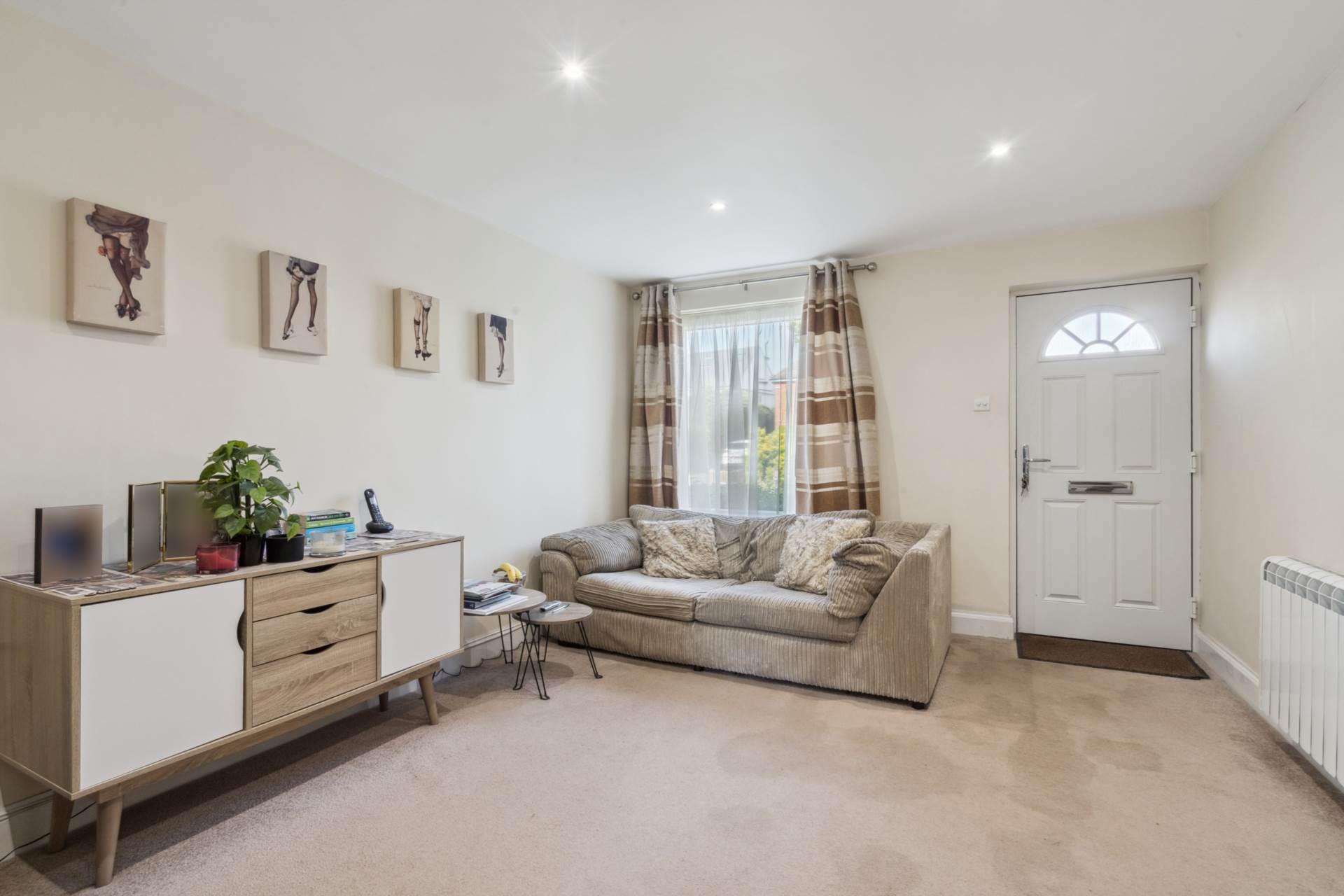 Additional Property Image 1 bedroom Maisonette for sale in Bushey 2