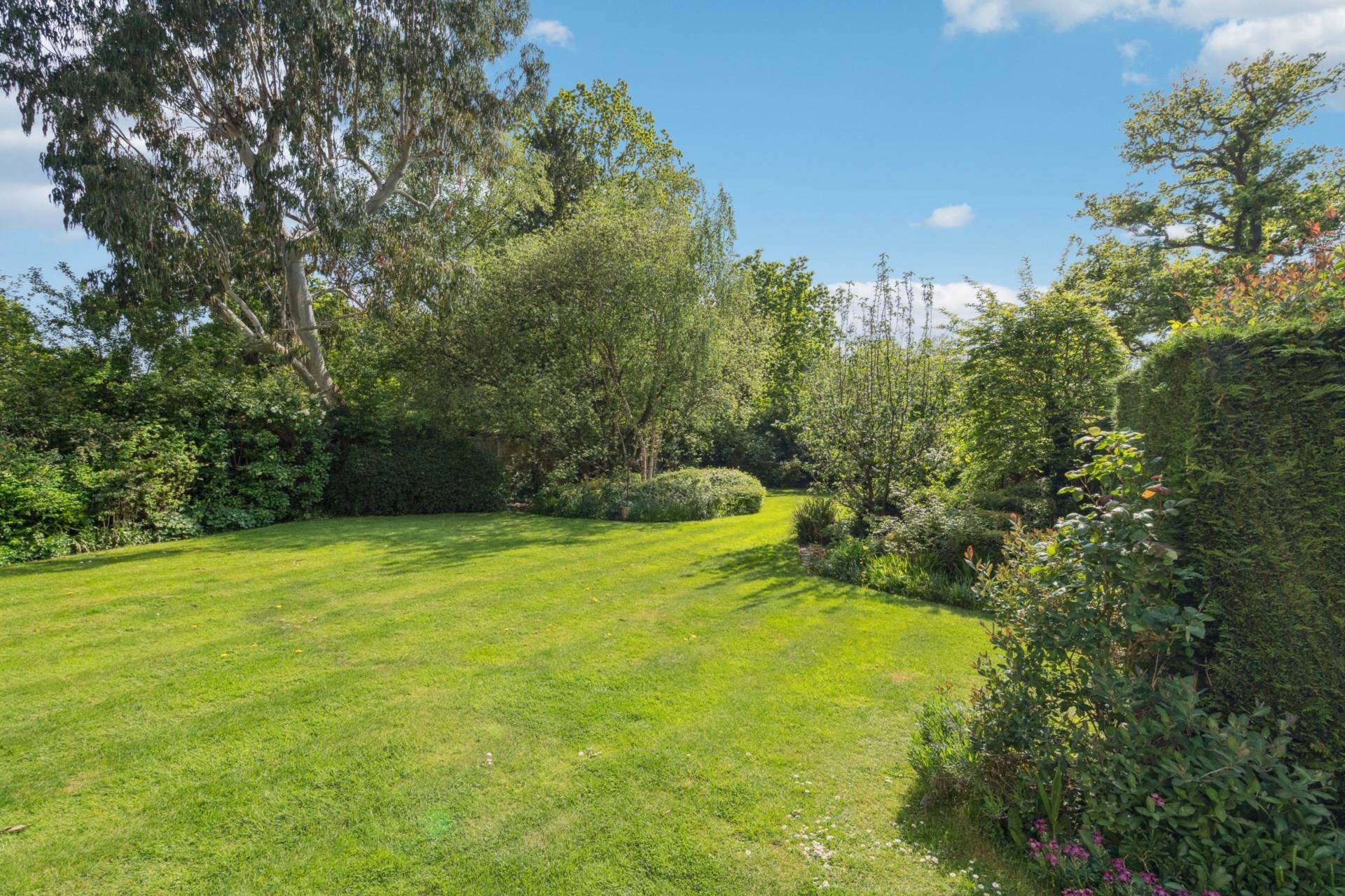 Additional Property Image 1 bedroom Maisonette for sale in Bushey 8