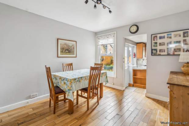 Additional Property Image 2 bedroom Terraced for sale in Bushey 4