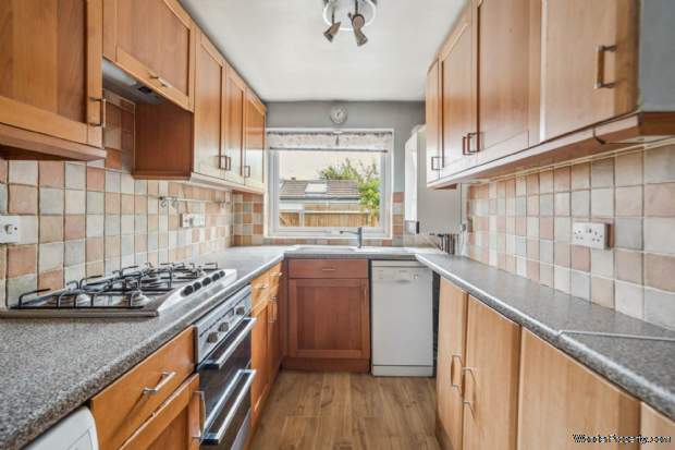 Additional Property Image 2 bedroom Terraced for sale in Bushey 6
