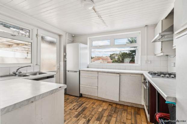 Additional Property Image 3 bedroom Semi Detached Bungalow for sale in Watford 4