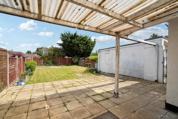 Additional Property Image 3 bedroom Semi Detached Bungalow for sale in Watford 10
