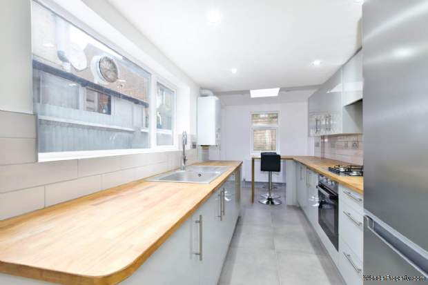 Additional Property Image 2 bedroom Terraced for sale in Watford 3
