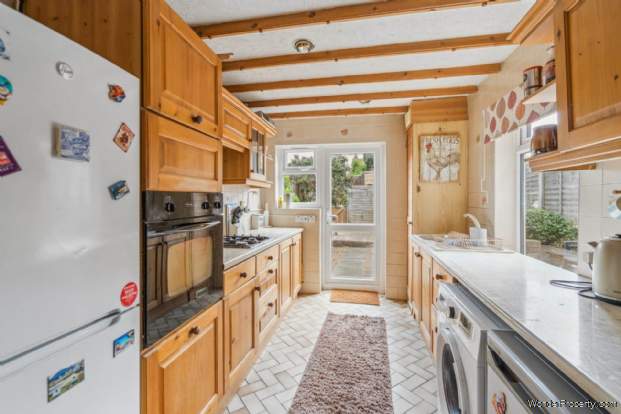 Additional Property Image 2 bedroom Terraced for sale in Bushey 5