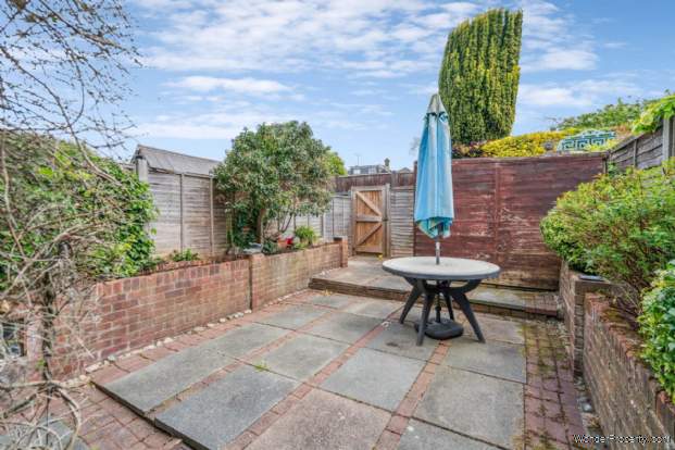 Additional Property Image 2 bedroom Terraced for sale in Bushey 11