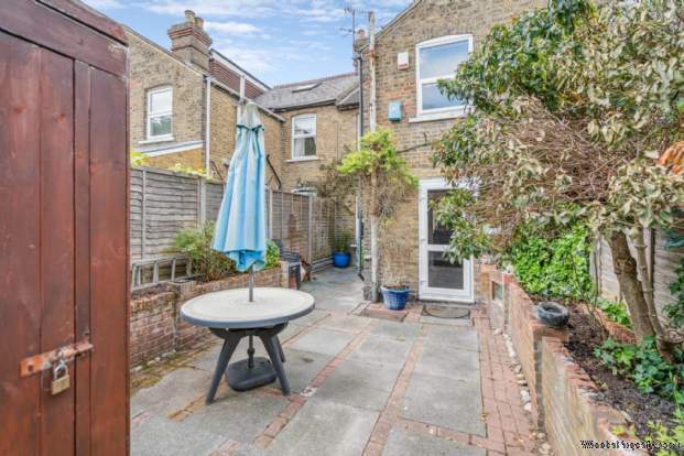 Additional Property Image 2 bedroom Terraced for sale in Bushey 12