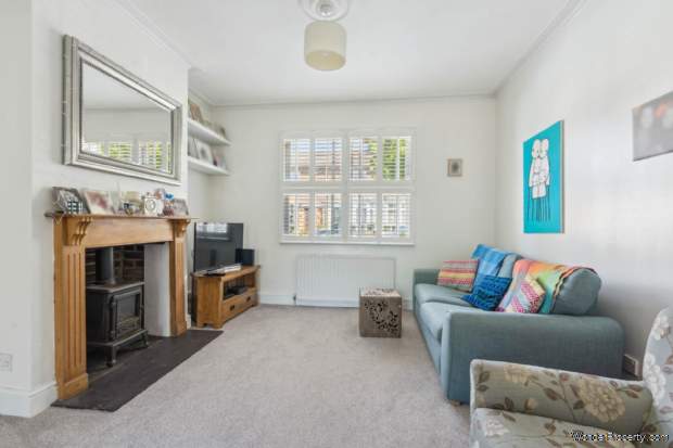Additional Property Image 3 bedroom Detached for sale in Watford 3