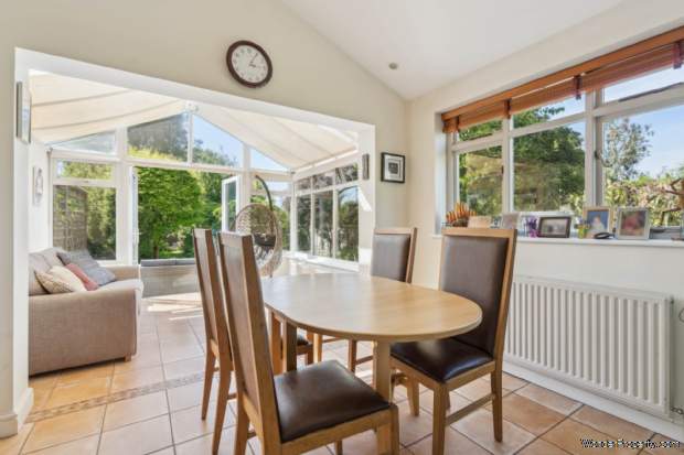 Additional Property Image 3 bedroom Detached for sale in Watford 9
