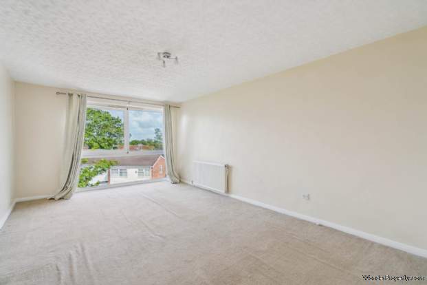 Additional Property Image 2 bedroom Flat for sale in Bushey 2