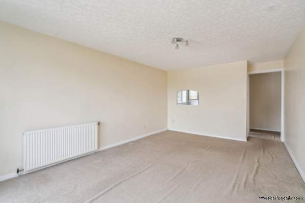 Additional Property Image 2 bedroom Flat for sale in Bushey 3