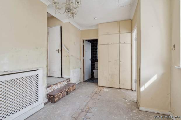 Additional Property Image 2 bedroom Detached Bungalow for sale in Bushey 2