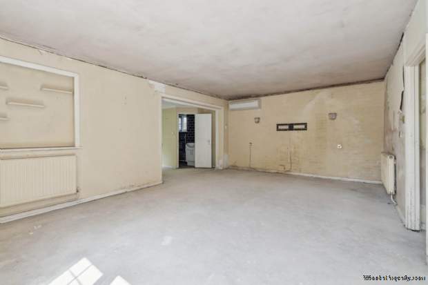 Additional Property Image 2 bedroom Detached Bungalow for sale in Bushey 8