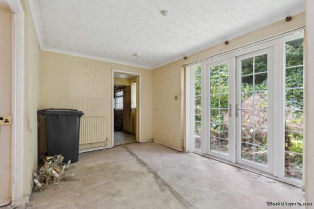 Additional Property Image 2 bedroom Detached Bungalow for sale in Bushey 9