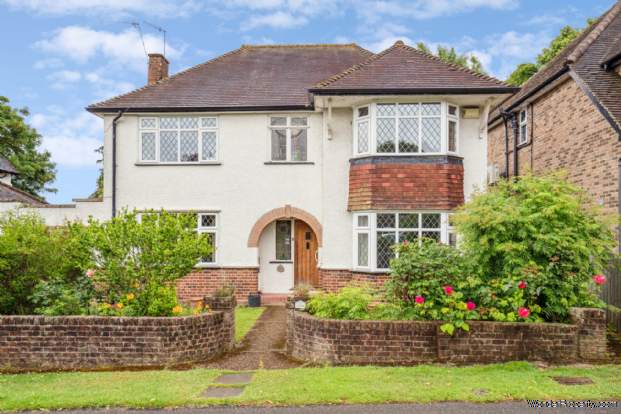 3 bedroom Detached for sale in Bushey