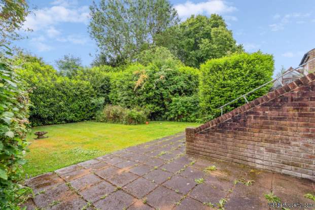 Additional Property Image 3 bedroom Detached for sale in Bushey 18