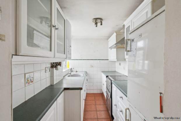 Additional Property Image 2 bedroom Terraced for sale in Watford 3