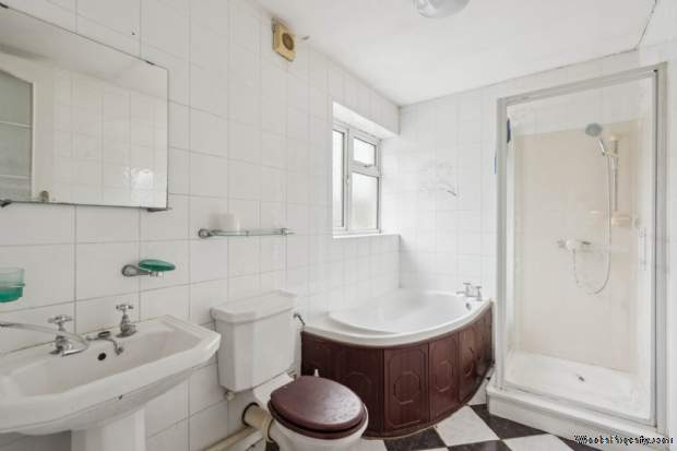 Additional Property Image 2 bedroom Terraced for sale in Watford 7