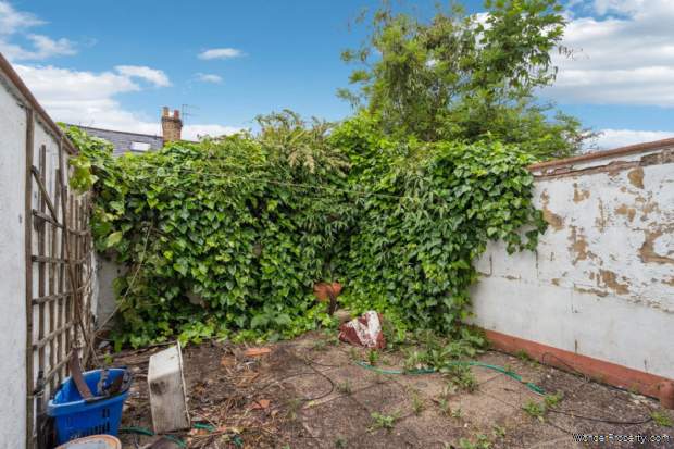 Additional Property Image 2 bedroom Terraced for sale in Watford 8