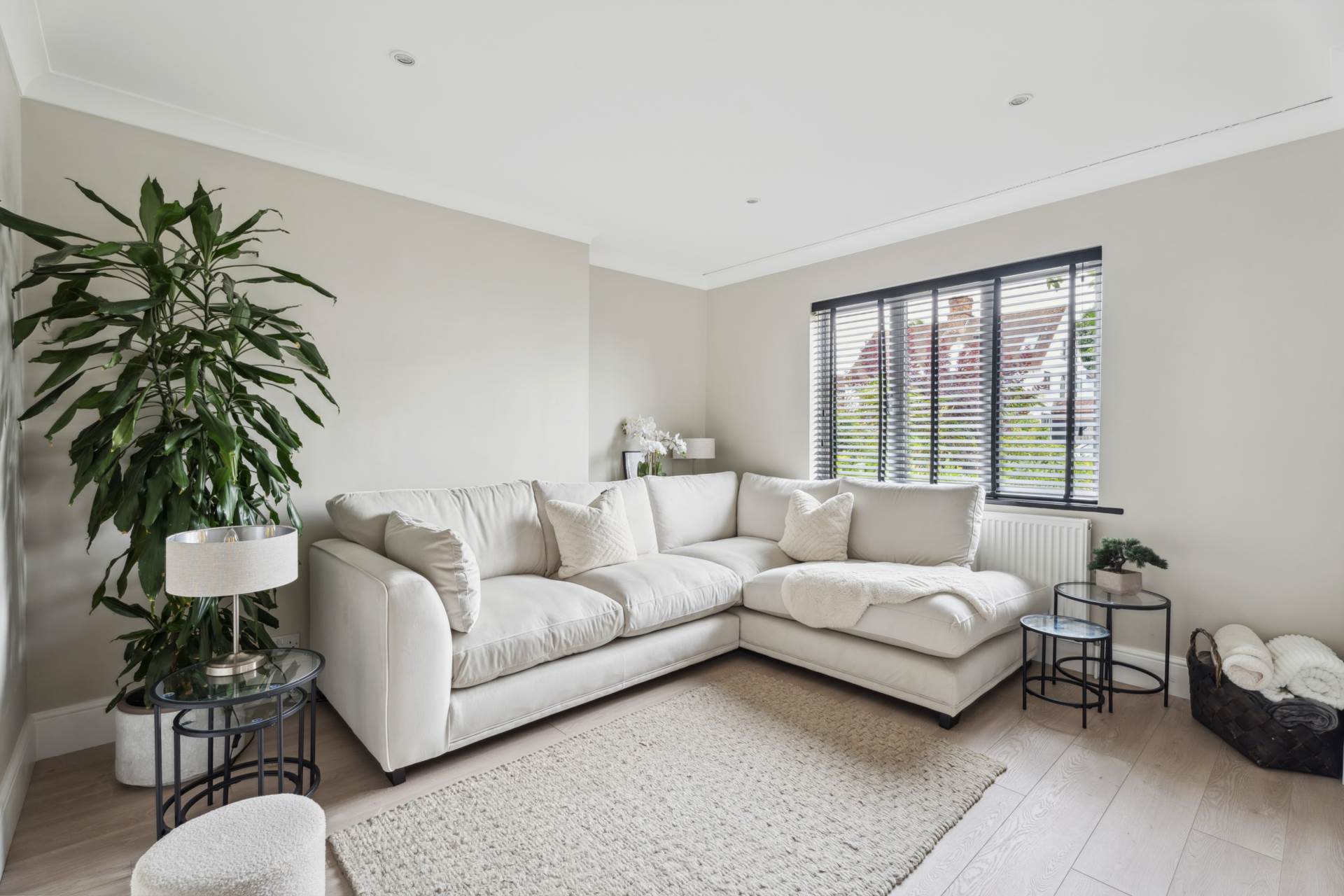 Additional Property Image 4 bedroom Semi Detached for sale in Watford 4