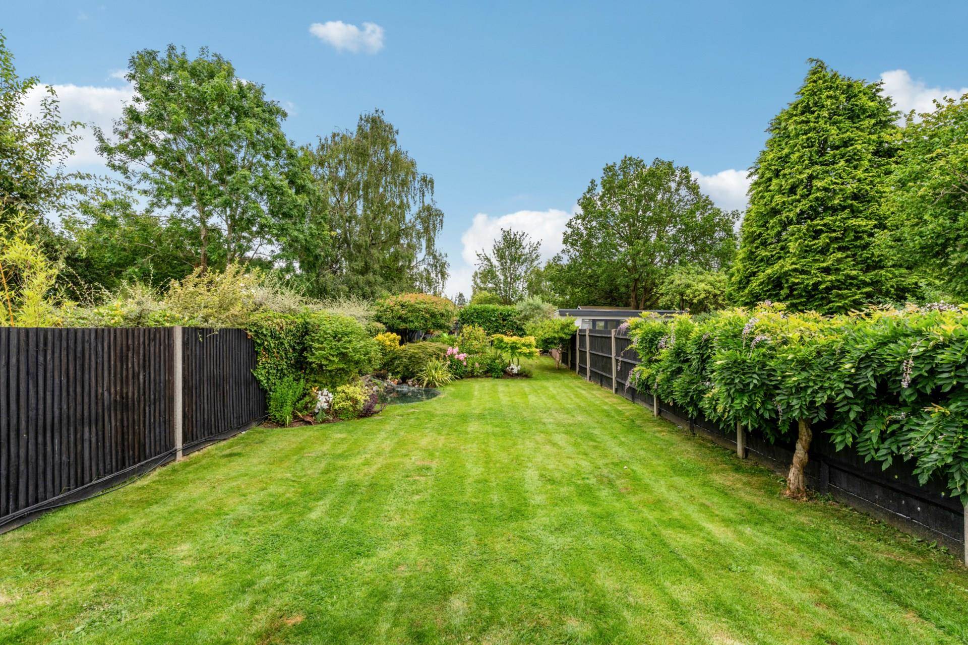 Additional Property Image 4 bedroom Semi Detached for sale in Watford 16