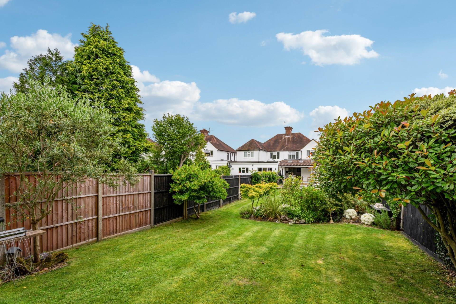 Additional Property Image 4 bedroom Semi Detached for sale in Watford 18
