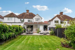 4 bedroom Semi Detached for sale in Watford