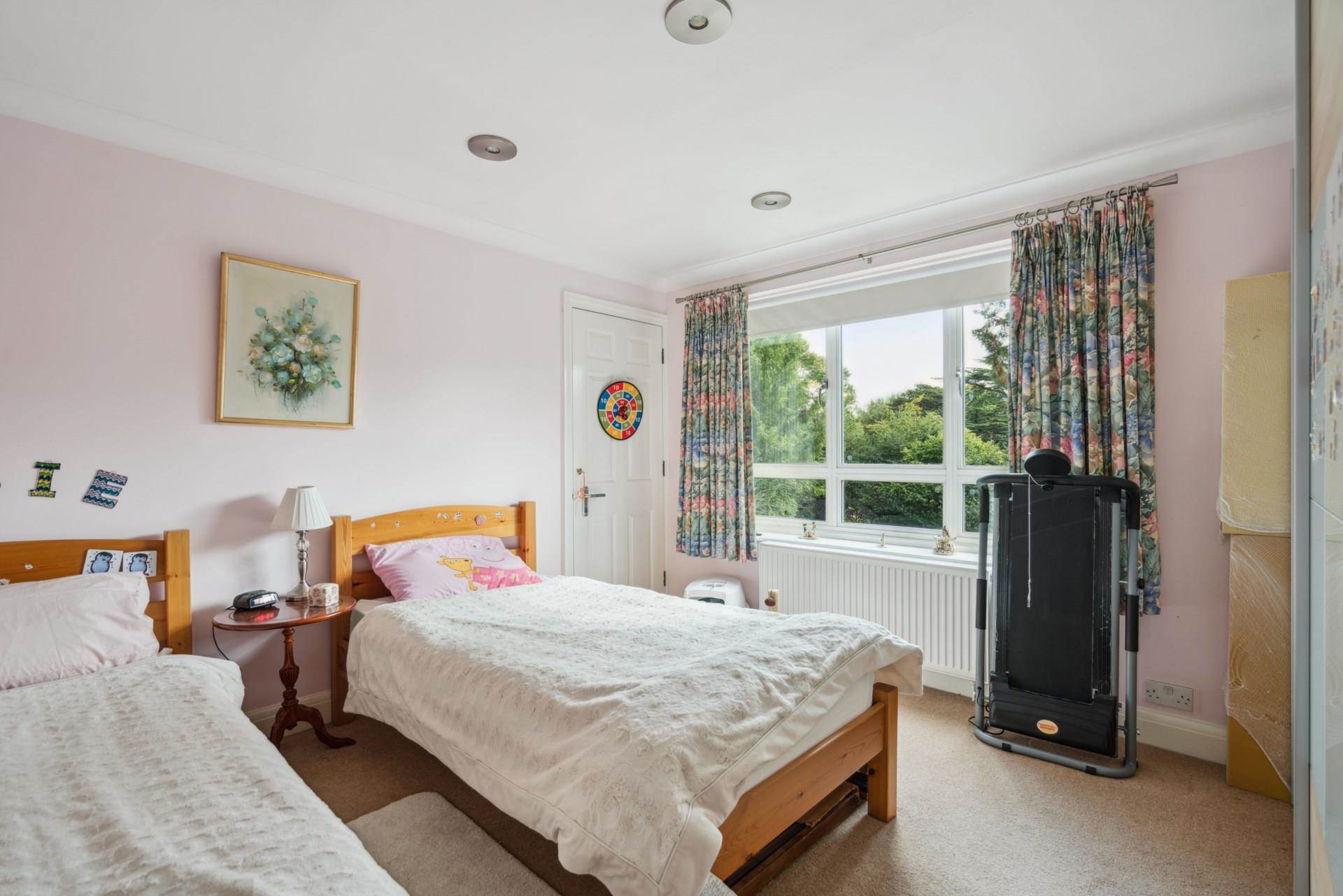 Additional Property Image 3 bedroom Flat for sale in Bushey 9