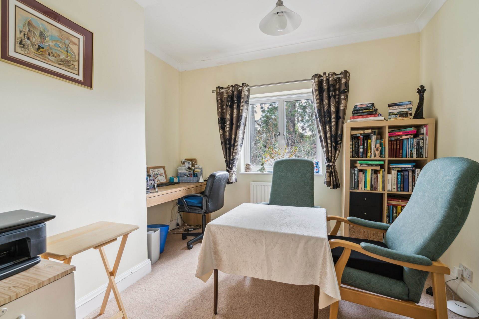 Additional Property Image 3 bedroom Flat for sale in Bushey 10