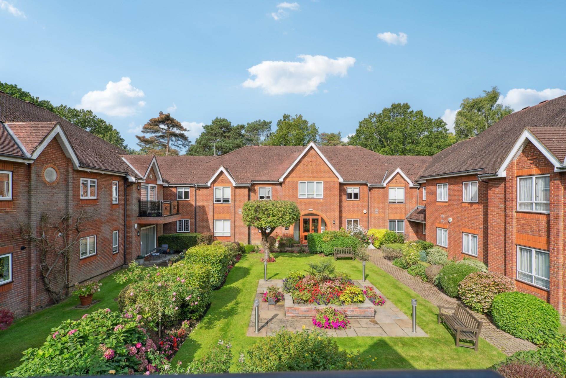 Additional Property Image 3 bedroom Flat for sale in Bushey 12